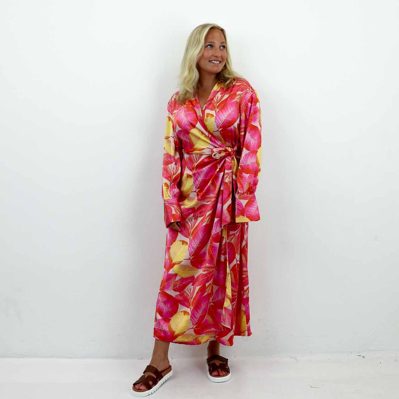 COSTANTA L/S WRAP MIDI DRESS
