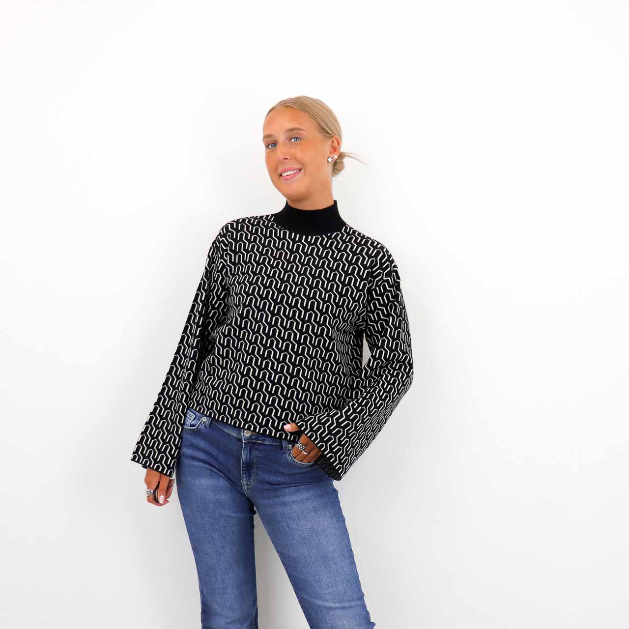 GOLDNEEDLE HIGHNECK PULLOVER
