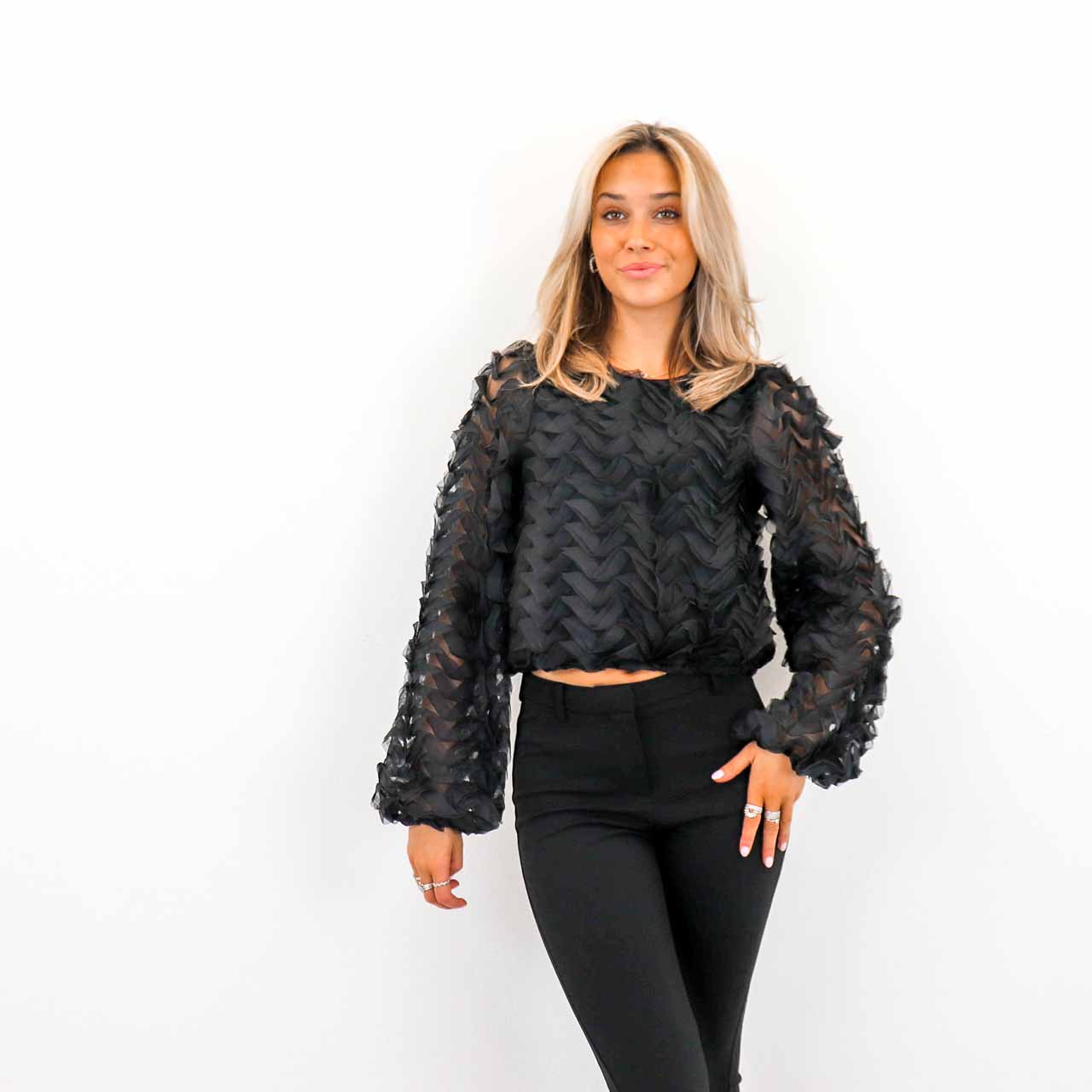 SVALA LS CROP TOP