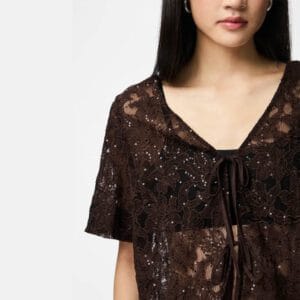 PCLOUISE 2/4 V-NECK TIE TOP