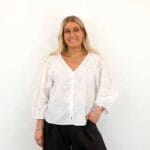 ONLZION 3/4 V-NECK TOP