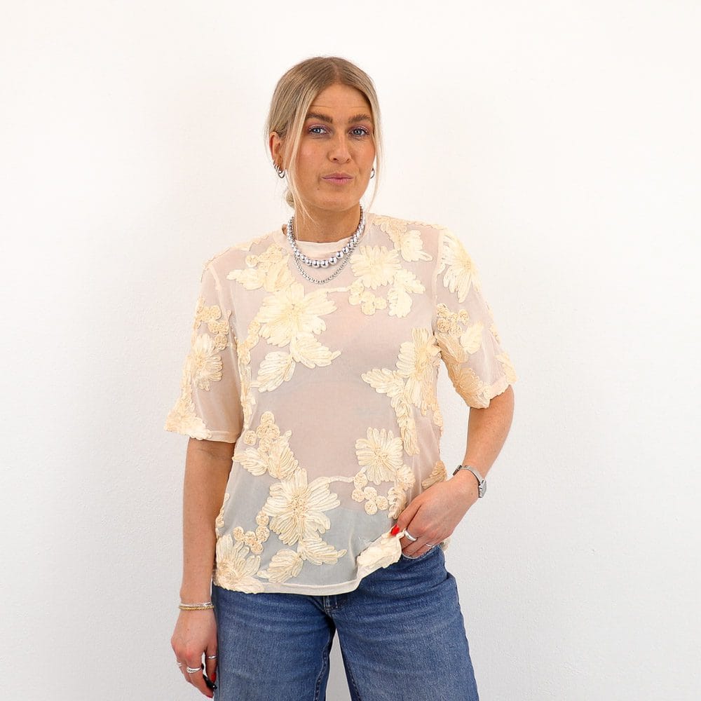 SIS-TEE TOP