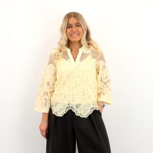 VMMAYA LACE 7/8VNECK TOP