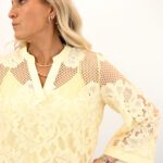VMMAYA LACE 7/8VNECK TOP