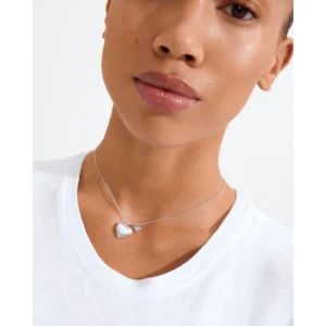 SOPHIA HEART PENDANT NECKLACE