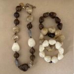MOLTO RESIN NECKLACE