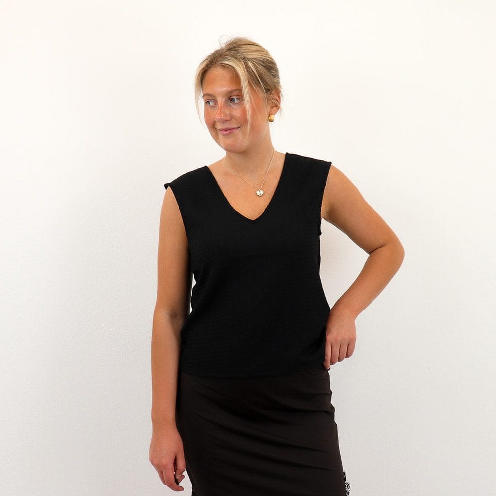 VMMAXINE SL V-NECK TOP